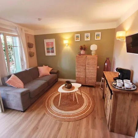 Belle Maison Avec Acces Piscine Et Golf